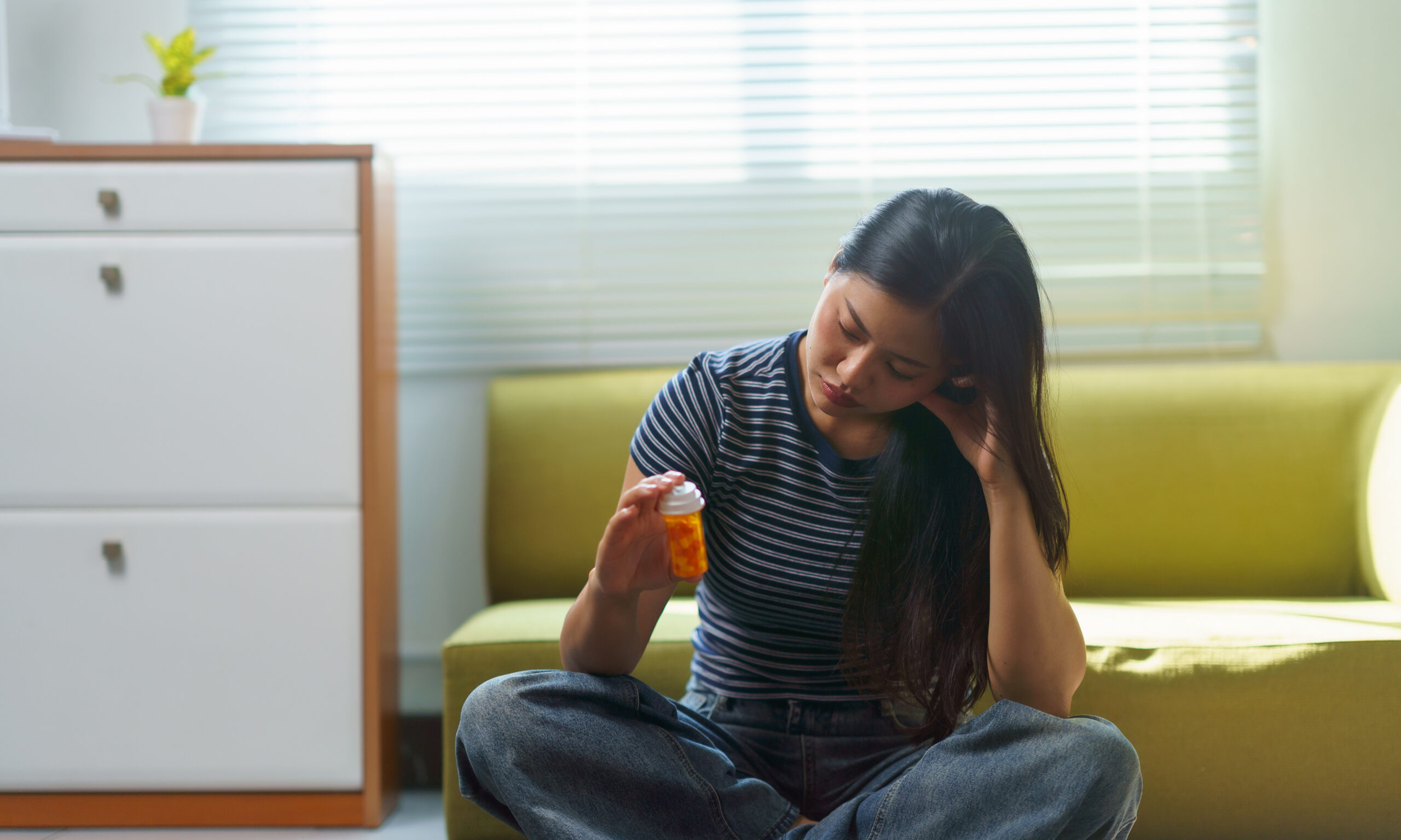 woman addicted to prescription drugs
